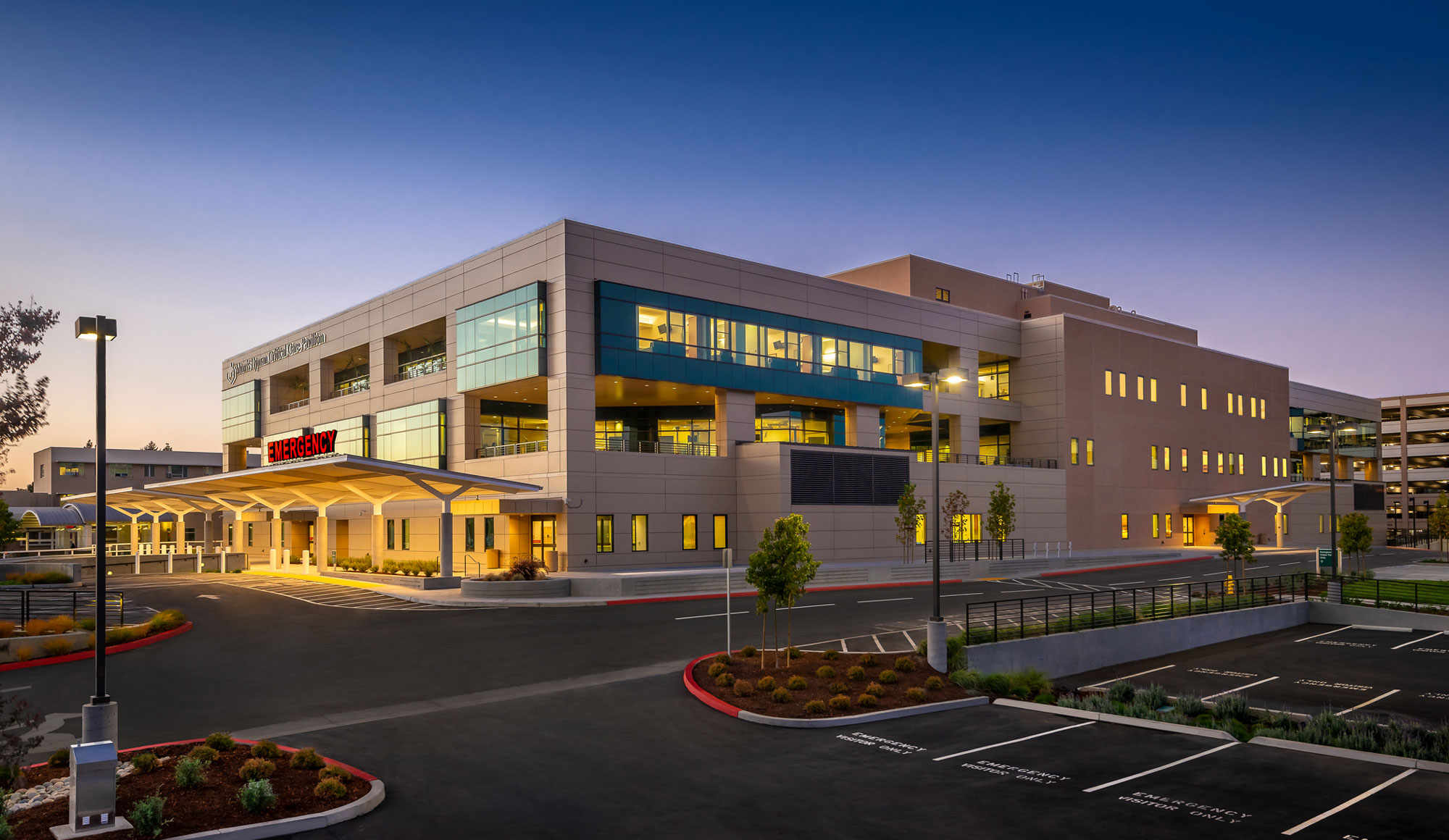 Washington Hospital Healthcare System, Morris Hyman Critical Care Pavilion